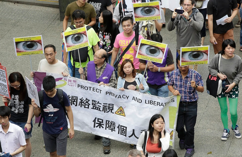 Illustration for article titled NSA surveillance scandal: Major legal site shuts down over spying